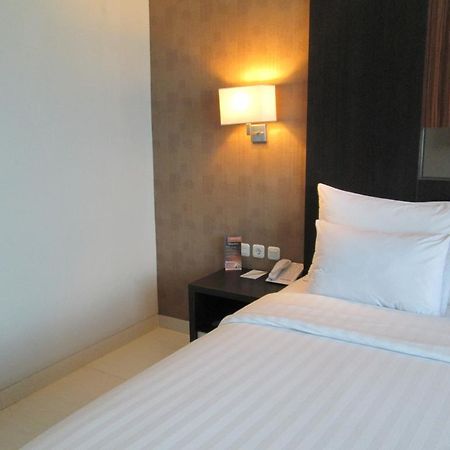 The Newton Hotel Bandung Exterior foto