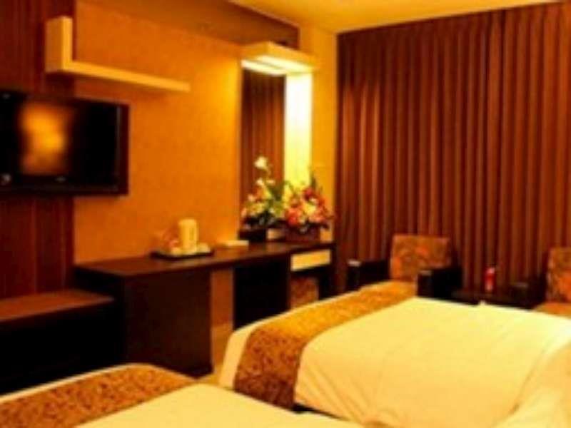 The Newton Hotel Bandung Exterior foto