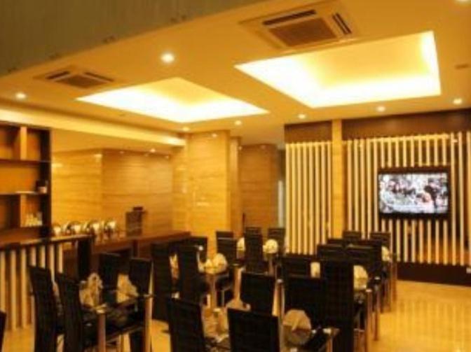 The Newton Hotel Bandung Exterior foto