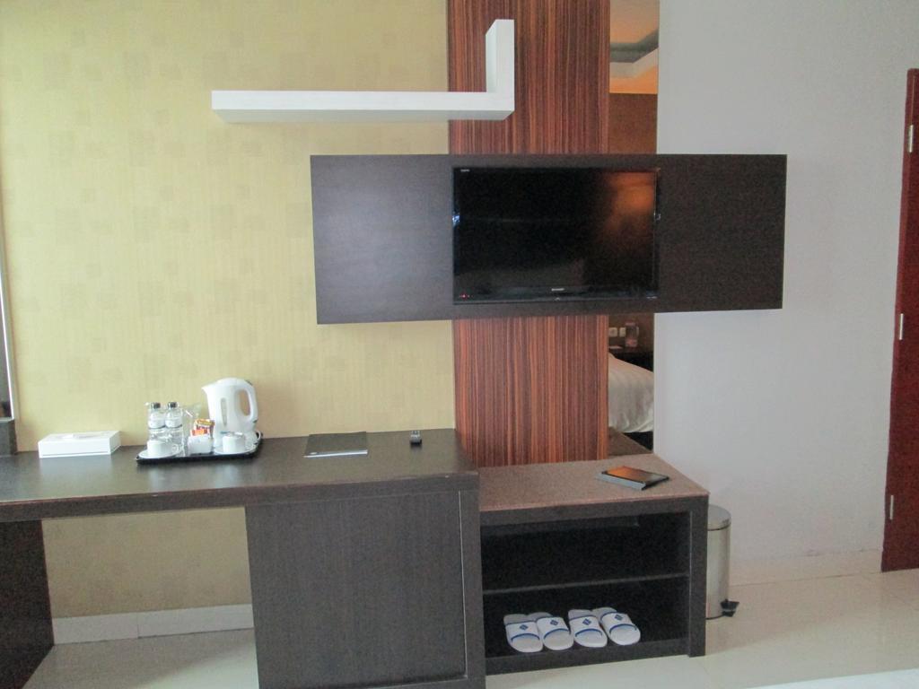 The Newton Hotel Bandung Zimmer foto