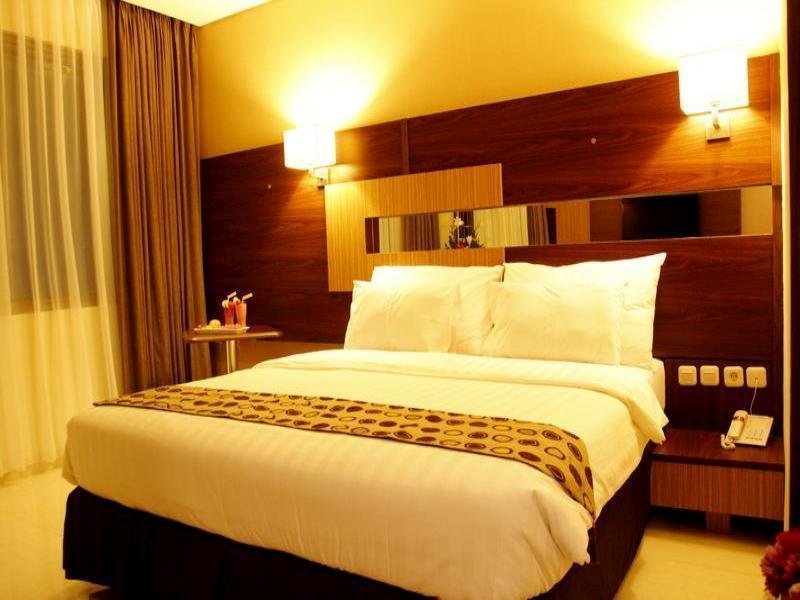 The Newton Hotel Bandung Exterior foto