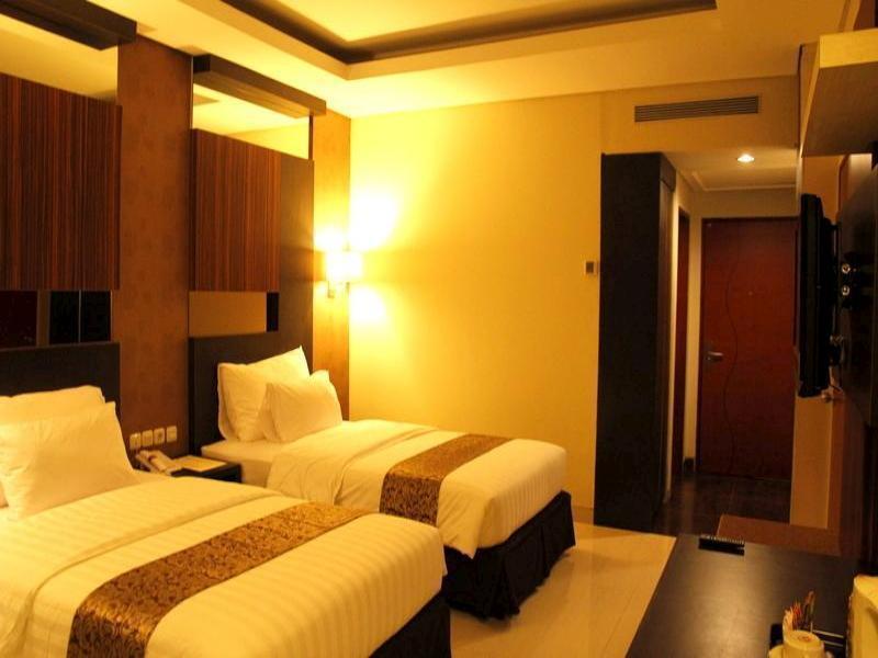 The Newton Hotel Bandung Exterior foto
